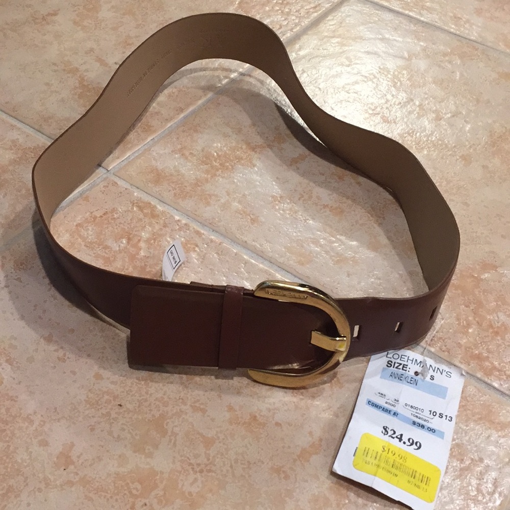 New Anna Klein Belt